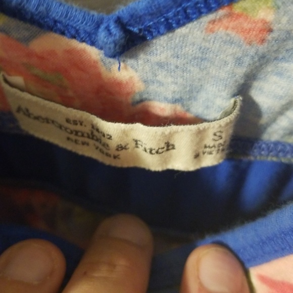 Tank top - Picture 3 of 3